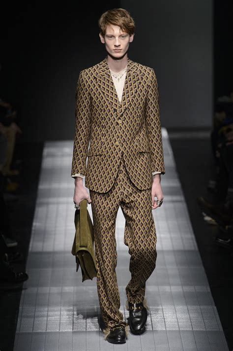 costume gucci homme prix|house of Gucci costumes.